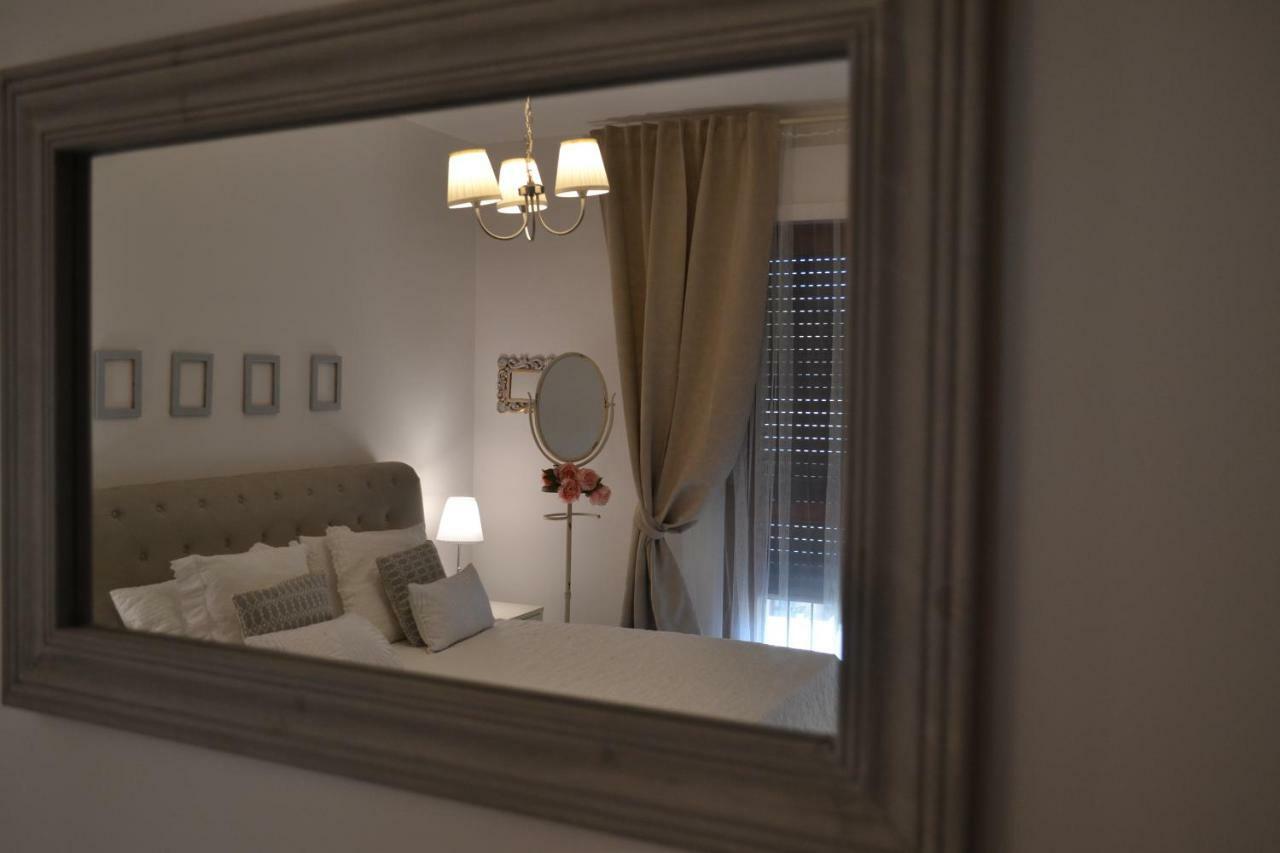 Airport & Fair Suite Apartments فيوميتشينو المظهر الخارجي الصورة