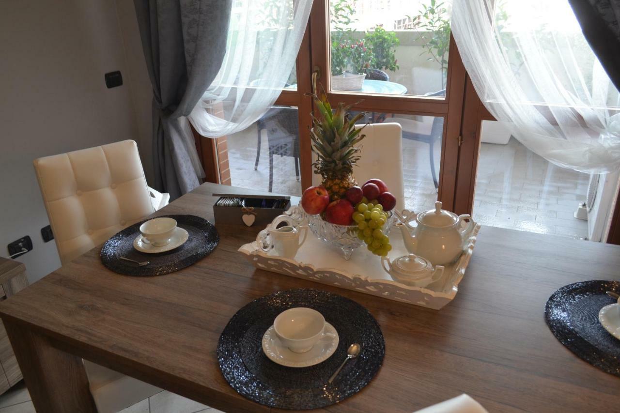 Airport & Fair Suite Apartments فيوميتشينو المظهر الخارجي الصورة